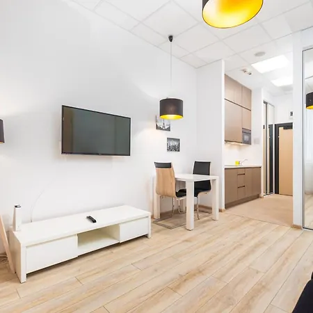 Aleje Jerozolimskie 216 By Homeprime