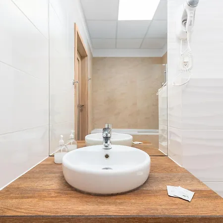 Aleje Jerozolimskie 216 By Homeprime *